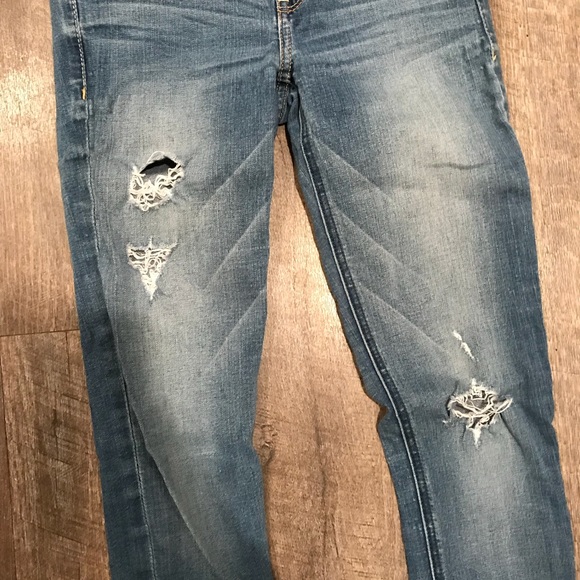 SOLD!!! HOLLISTER SKINNY JEANS - Picture 2 of 4